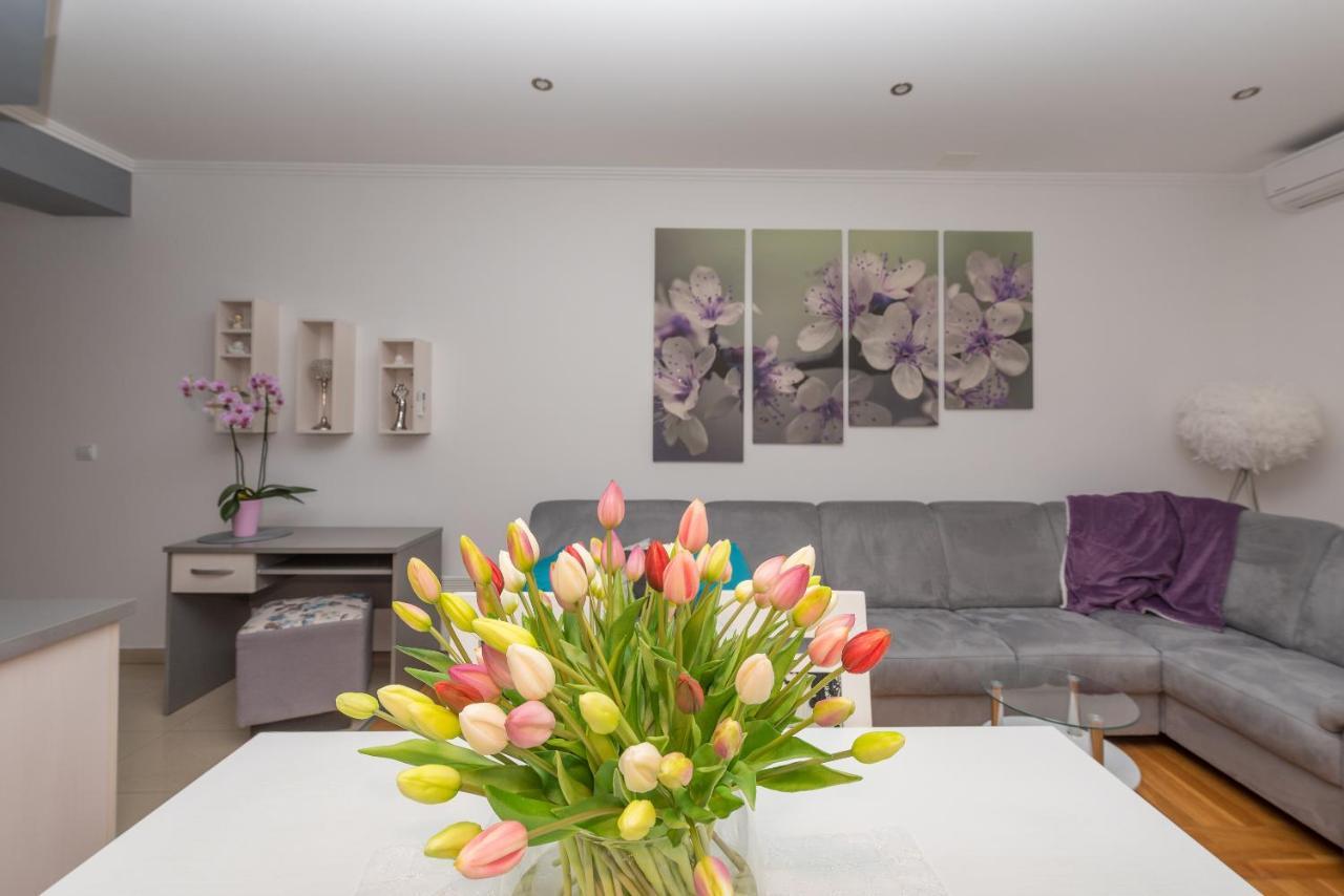 Long Apartment Makarska Extérieur photo