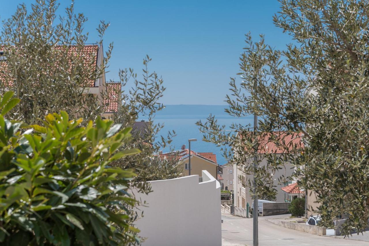 Long Apartment Makarska Extérieur photo